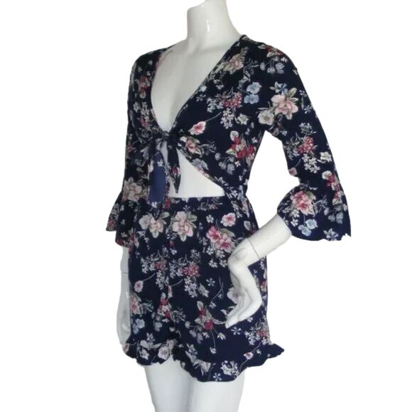 NASTY GAL Romper, 6, Blue Floral, Short, Tie Front, 3/4 Bell sleeve - Picture 3 of 15